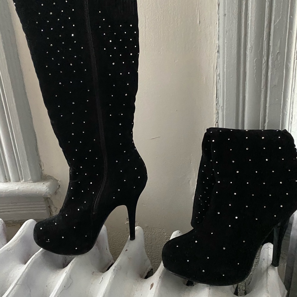 Black suede boots